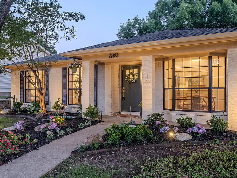 8181 Willow Creek Dr — Photo 29