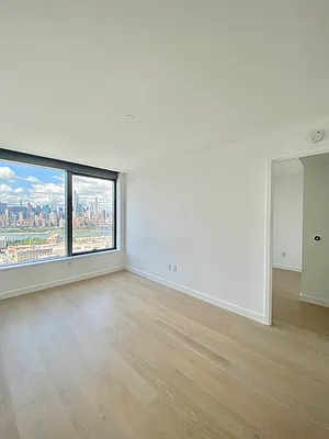 Rented by Modern Spaces | media 27