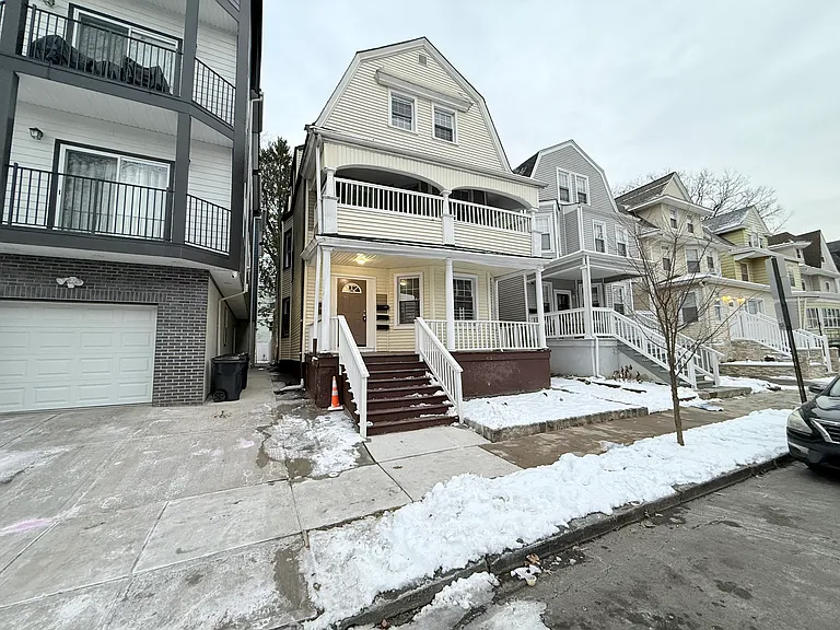 44 N 16th St #2 — Photo 1