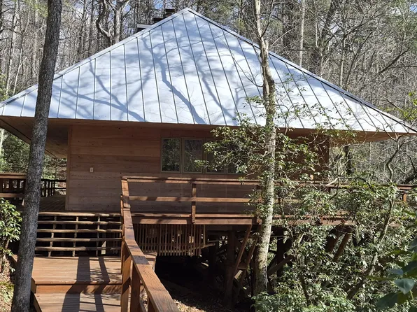 122 Lost Habersham Valley, Sautee Nacoochee, GA 30523
