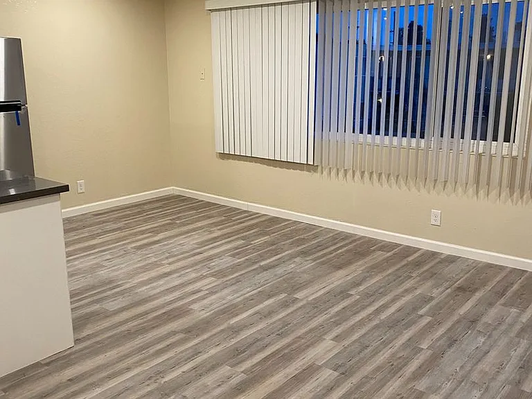 923 Tamarack — Photo 10