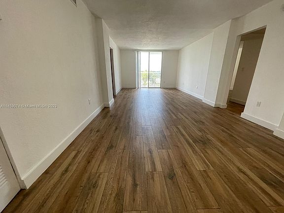4th image of 1251 NE 108th St APT 507