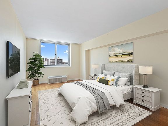 5th image of 345 E 93rd St APT 13B