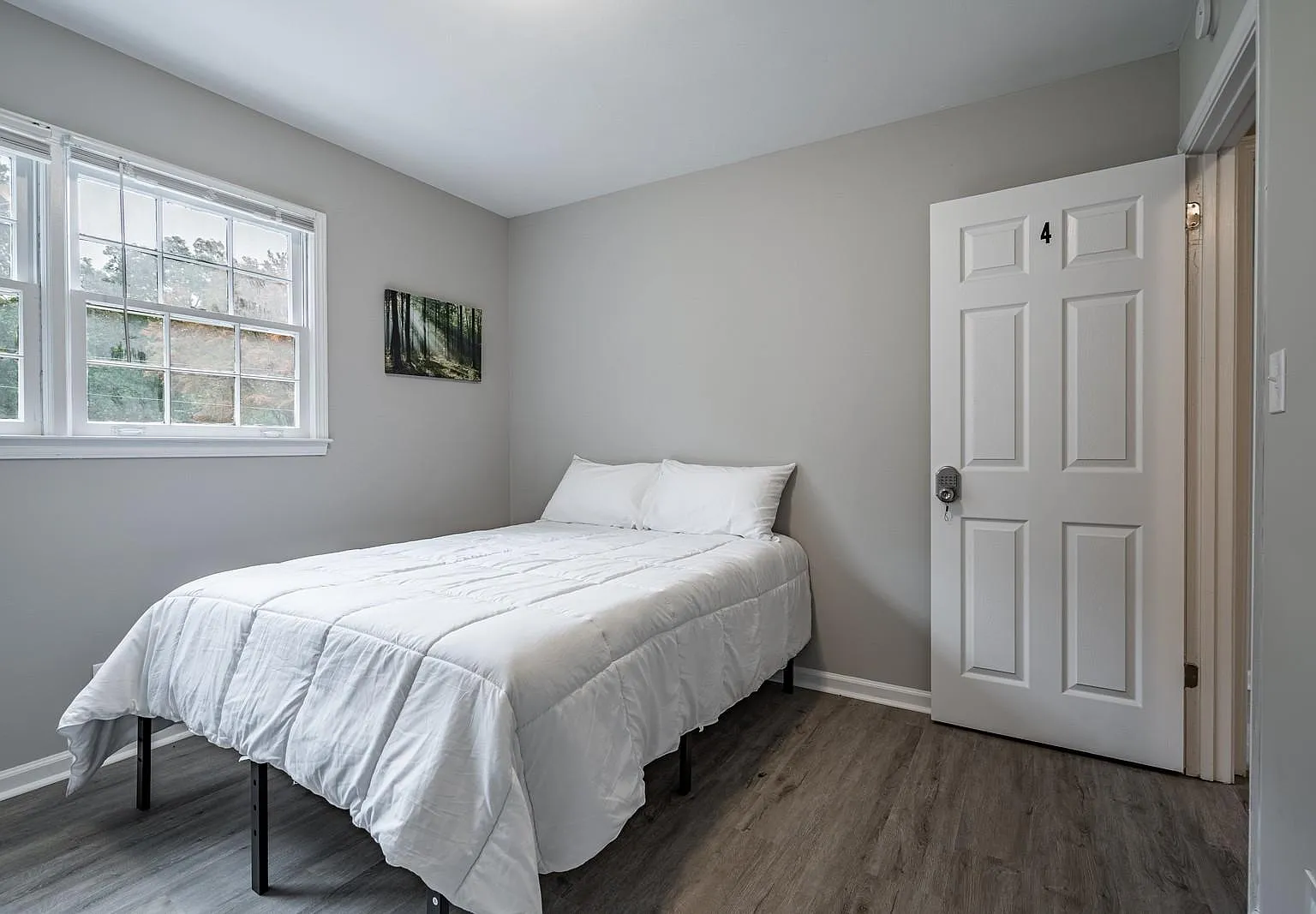 4 bed, 3.0 bath, 1528 sqft, $672 — Photo 1