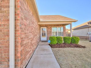 1833 Schooner Rd, El Reno, OK 73036