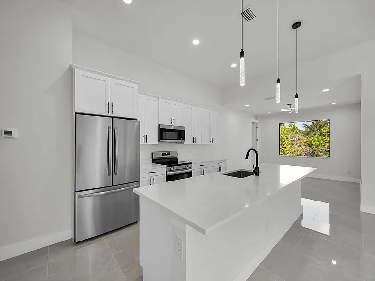 14020 Chesswood Ln — Photo 25