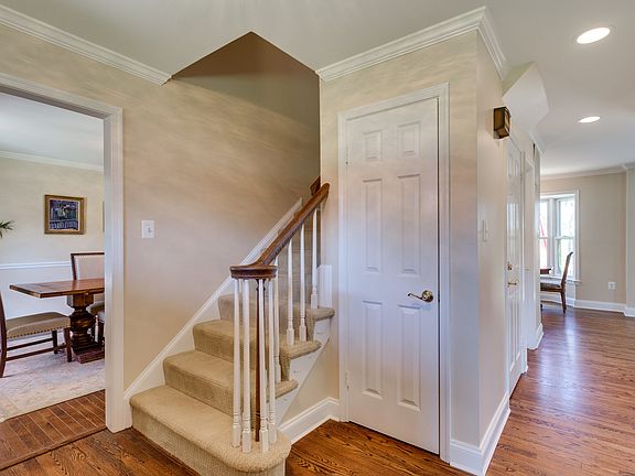 2nd image of 1013 Heather Hill Ct