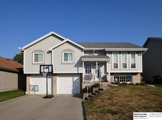 8554 King St, Omaha, NE 68122