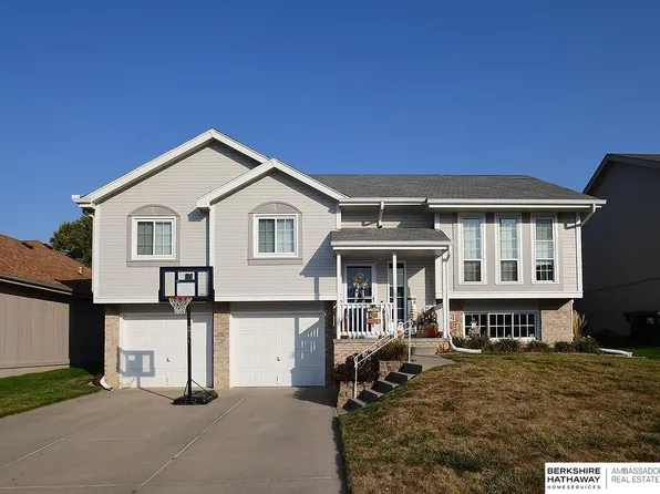 8554 King St, Omaha, NE 68122