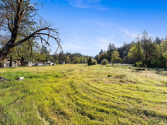 4th image of 108 Holton Creek Rd