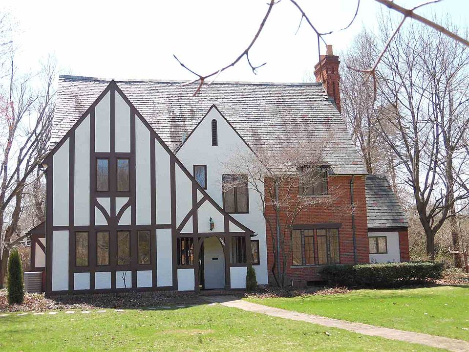 1st image of 1604 E Jefferson Blvd