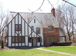 1604 E Jefferson Blvd, South Bend, IN