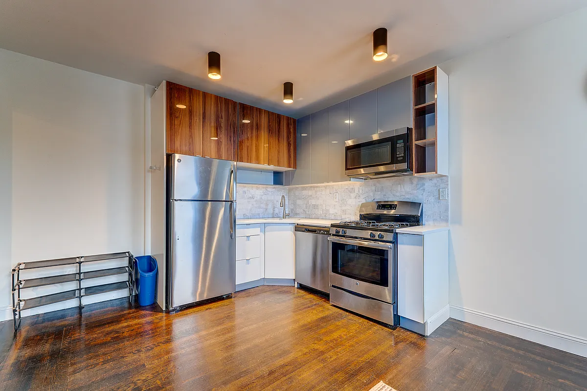 Building Photo - 514 Orange St #41
