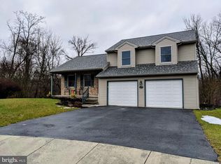 491 Skyline Rd, New Cumberland, PA 17070