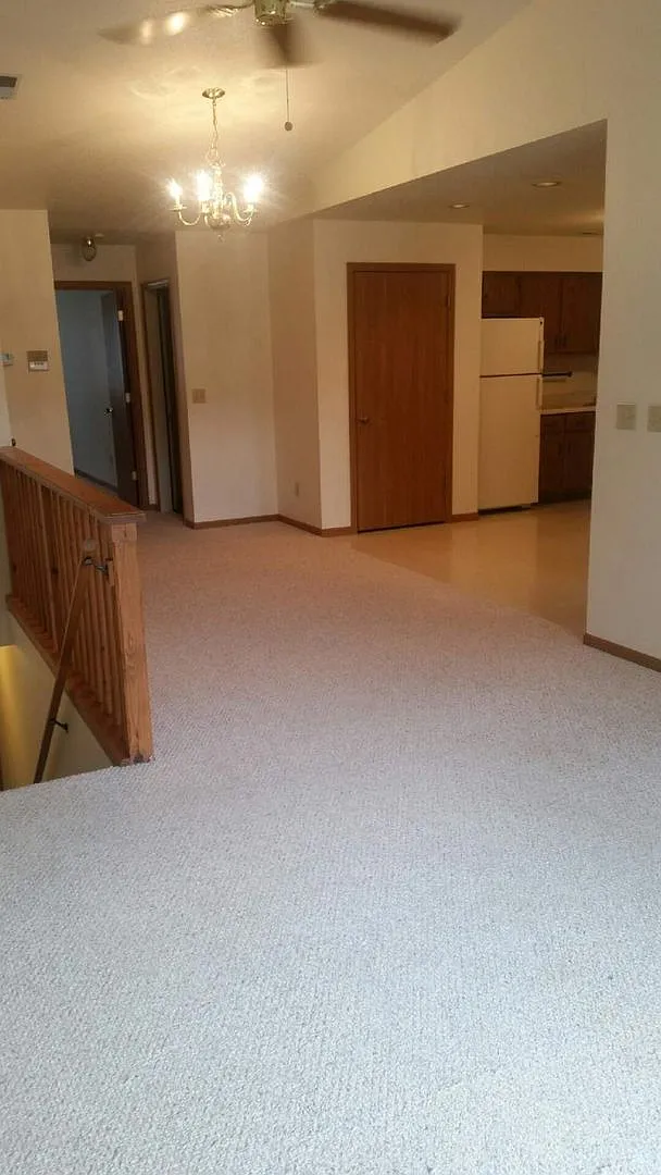 Castle Rock 375 BLDG — Photo 3