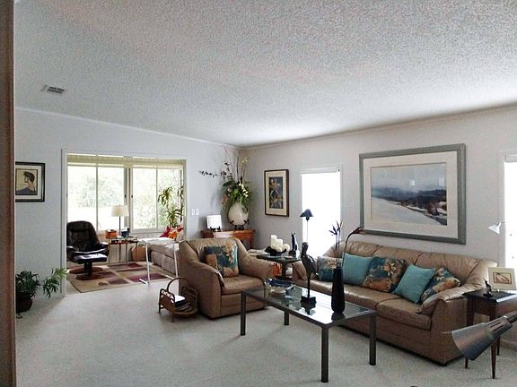 4th image of 52 Greenview Dr