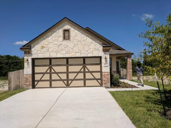 14700 Peregrine Dr, Pflugerville, TX 78660