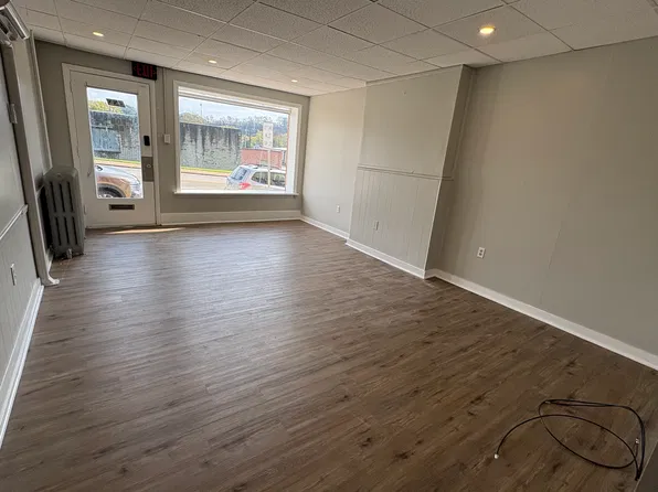 709 7th Ave Unit 1A, Beaver Falls, PA 15010
