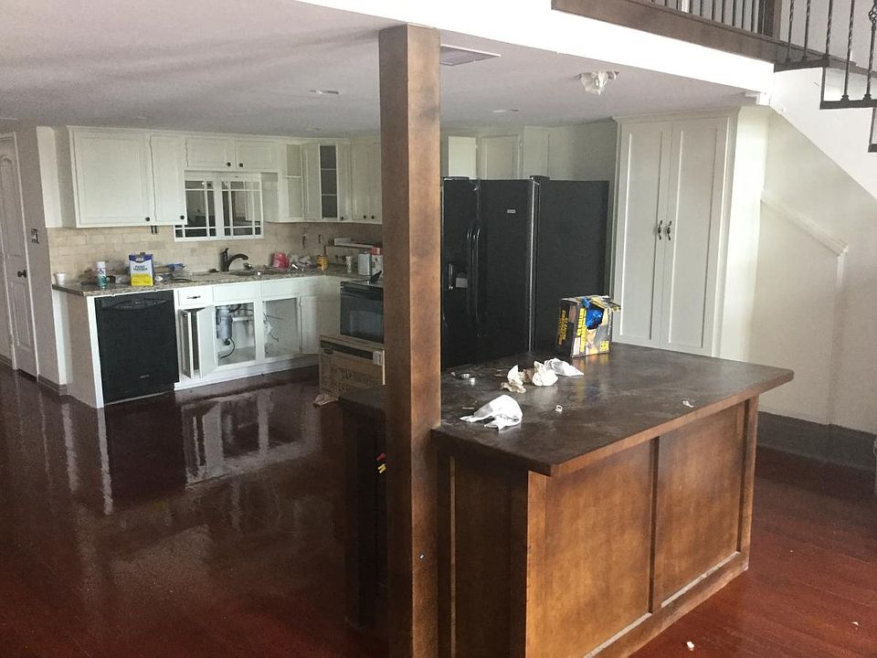 Breakfast/Work Desk By Kitchen