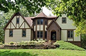 Gorgeous Tudor