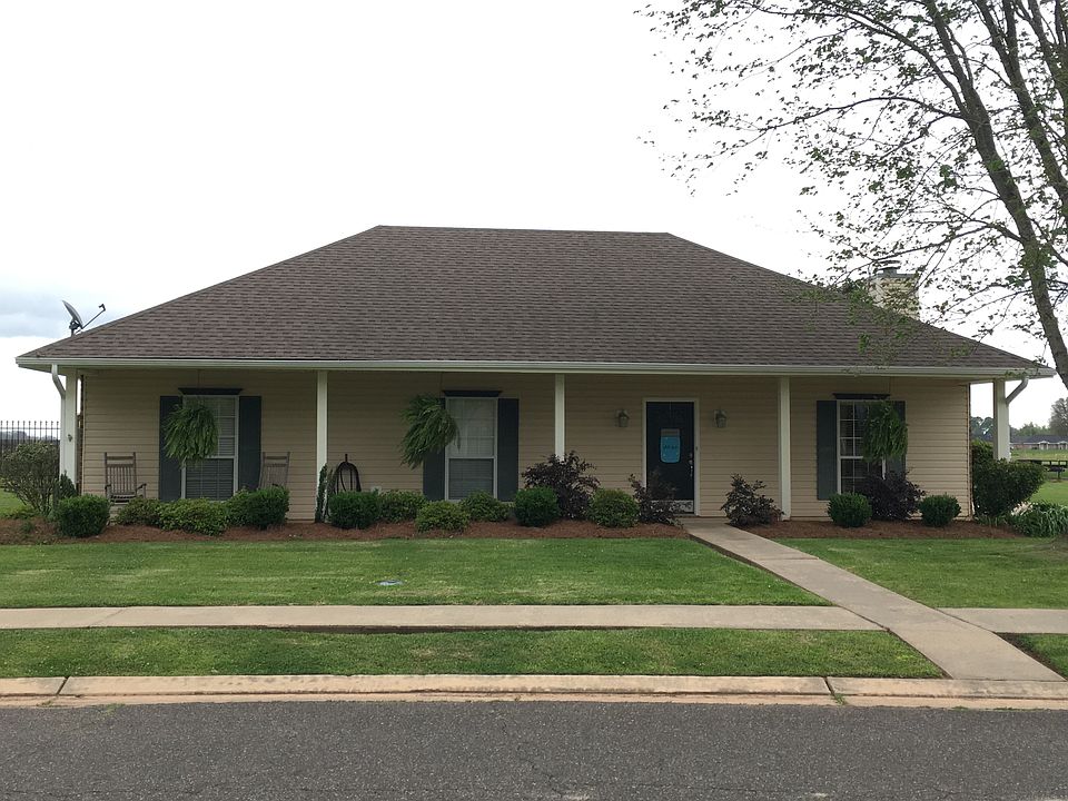 1st image of 113 Chinquapin Pl