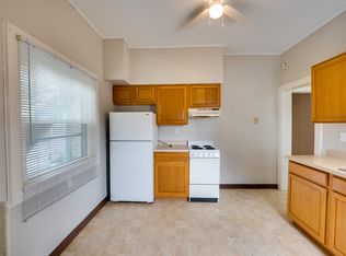 217 S 3rd St #3, Dekalb, IL 60115