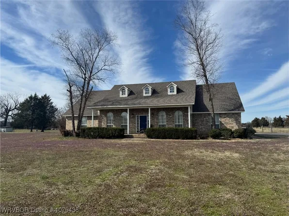 2101 E Highway 248, Waldron, AR 72958