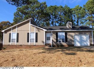1556 Graystone Rd, Fayetteville, NC 28311