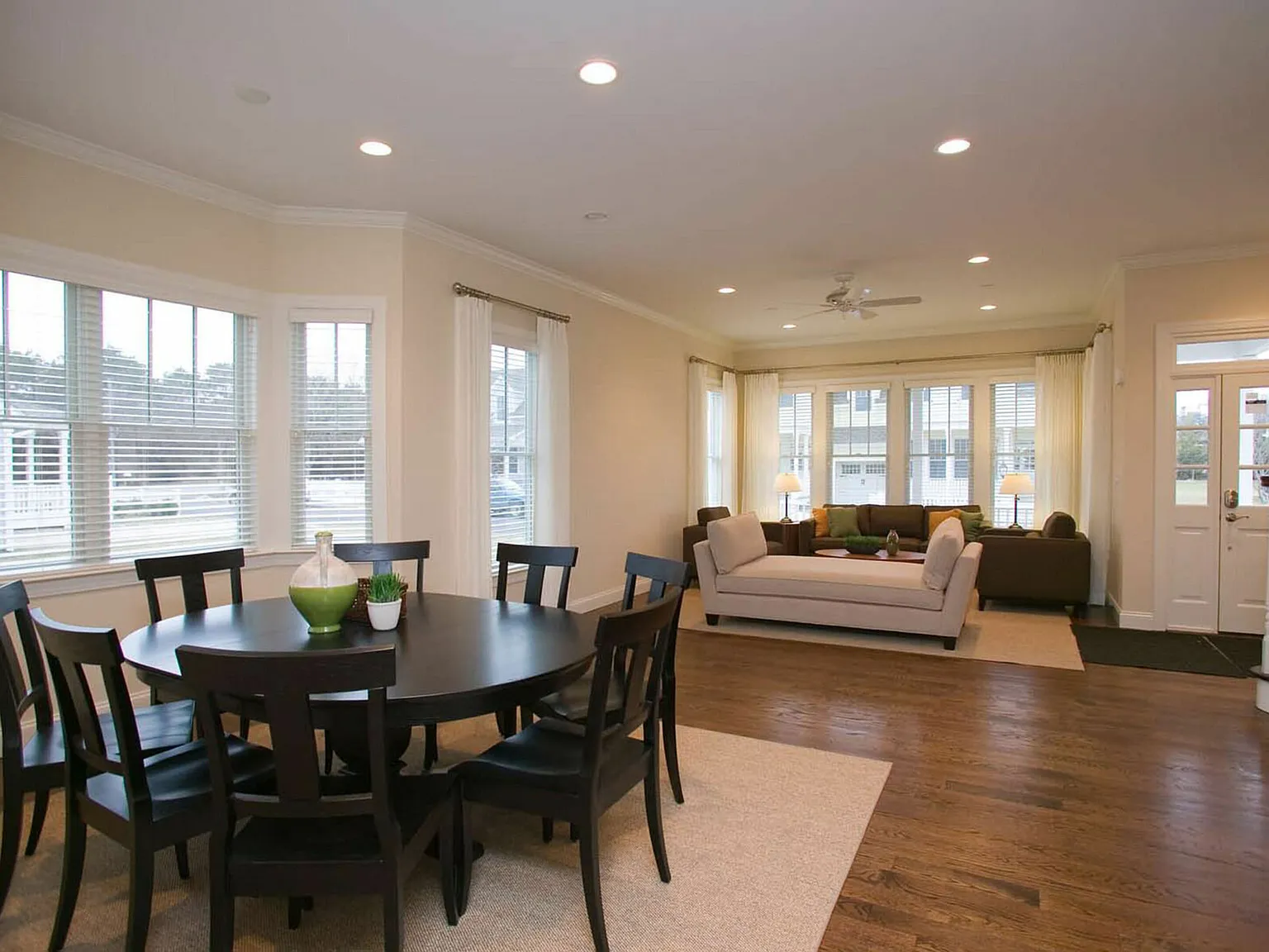 Southampton Townhouse at Pond Crossing — Photo 3
