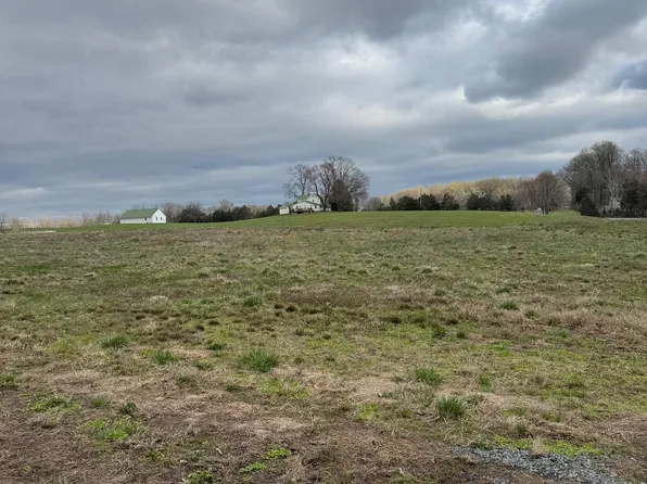 Paradise Rd, Warrenton, VA 20186