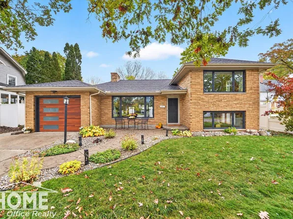 516 Clark St, Owosso, MI 48867