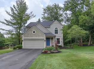 5585 Loyalty Ave, West Bloomfield, MI