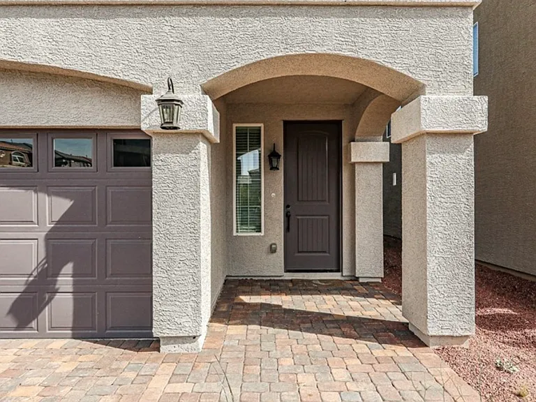 5390 Montauck Ave — Photo 4