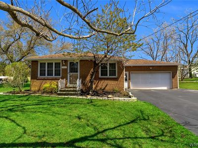 5065 Salt Rd, Clarence, NY, 14031