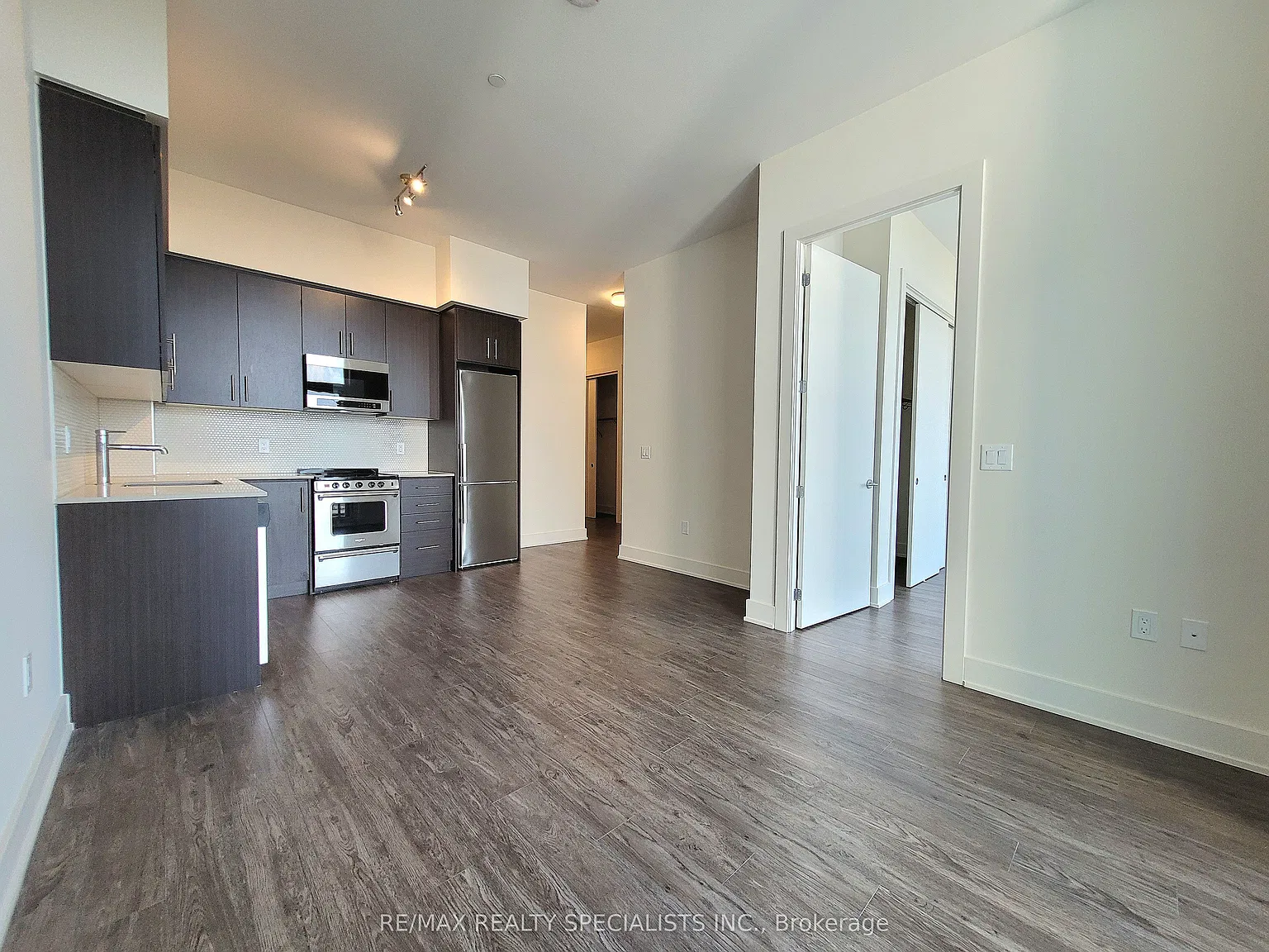 212 King William St — Photo 4