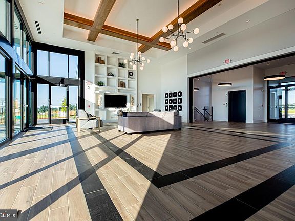 5th image of 569 Trifecta Rd #315