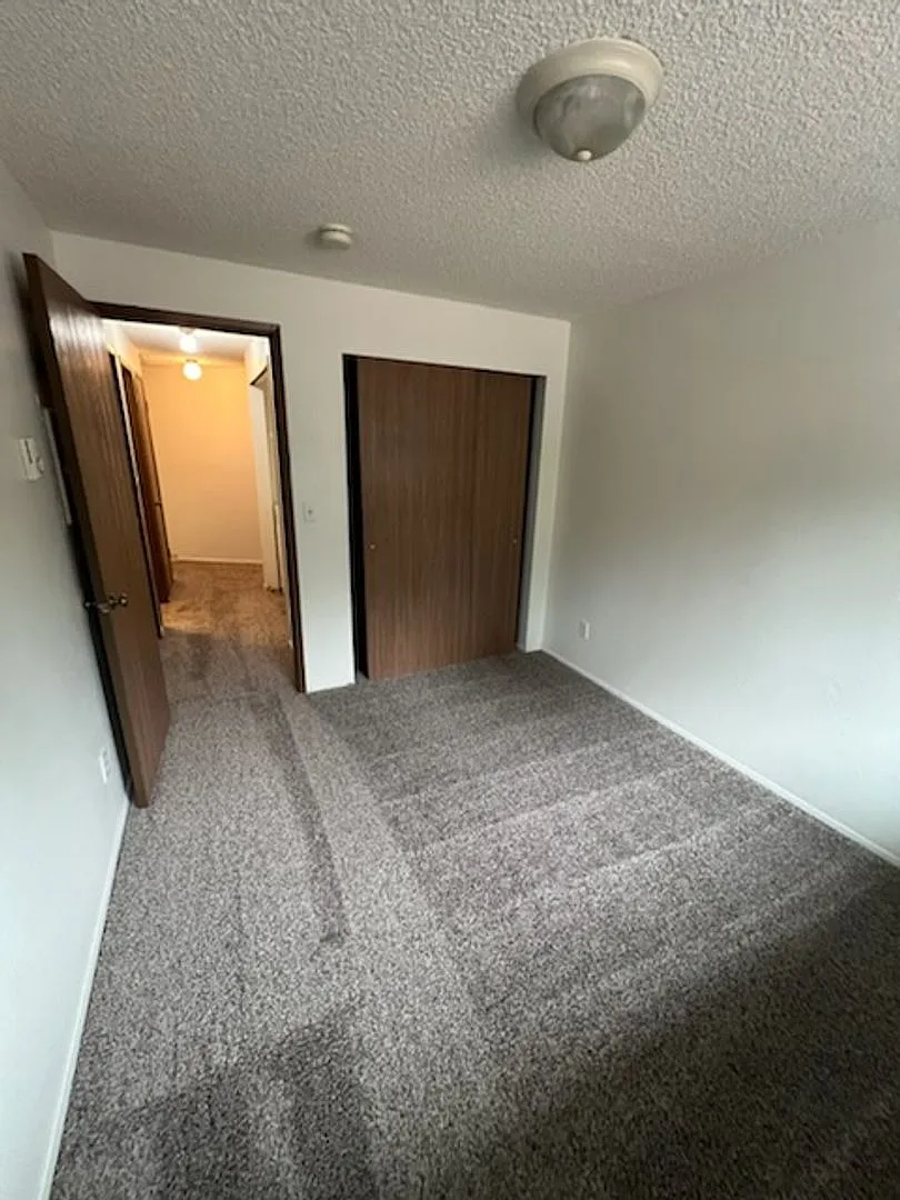 4905 S Orchard St W — Photo 3