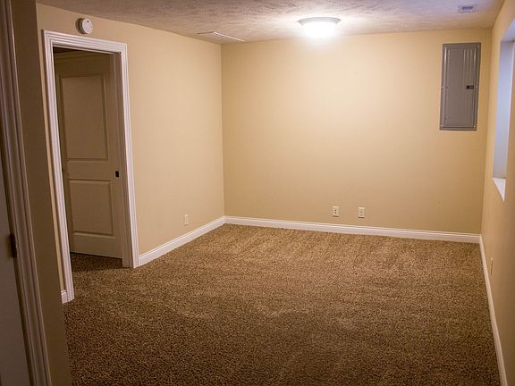 4th image of 5301-5313 N 10th Ct #6d3bdd428