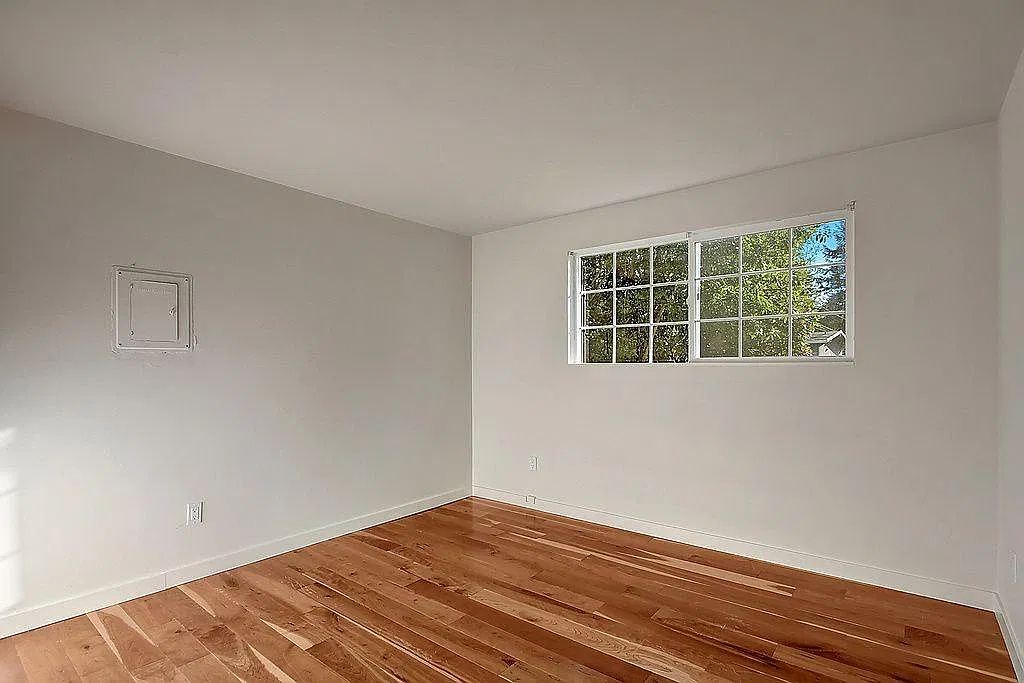3 bed, 1240 sqft, $2,950 — Photo 4
