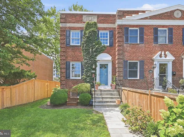 1010 Colonial Ave, Alexandria, VA 22314