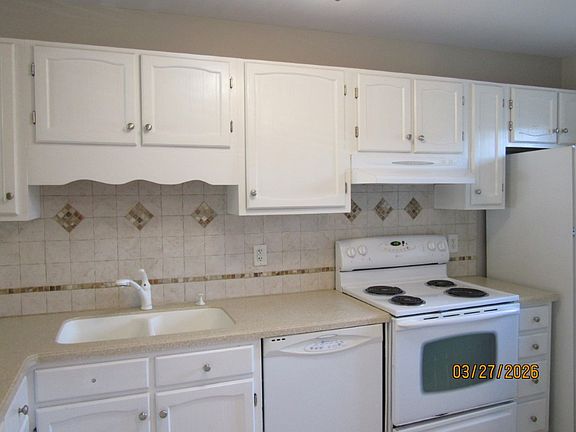 3rd image of 7700 Porcher Ave #4204
