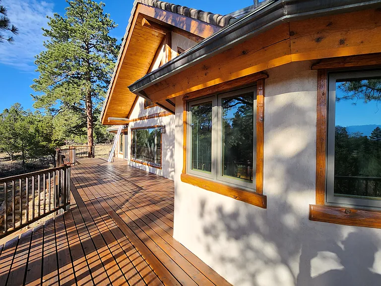 Deck facing west