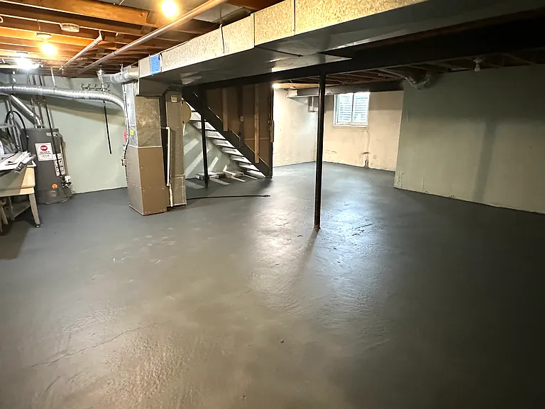 8565 Hampshire Dr — Photo 20