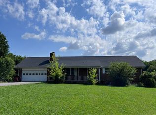1448/1448B Louisville Rd, Alcoa, TN 37701