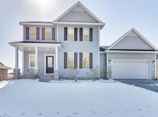 5425 Quiet Stone Dr, Fitchburg, WI 53711