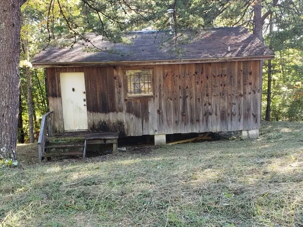1668 Cane Creek Mountain Rd, Tellico Plains, TN 37385