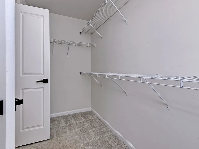 515 Clements Mill Trce — Photo 4