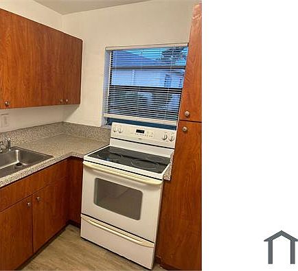5th image of 2703 NW 13th St #2