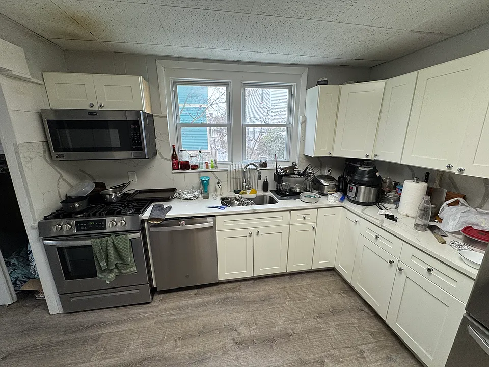 11 Burnham St #10