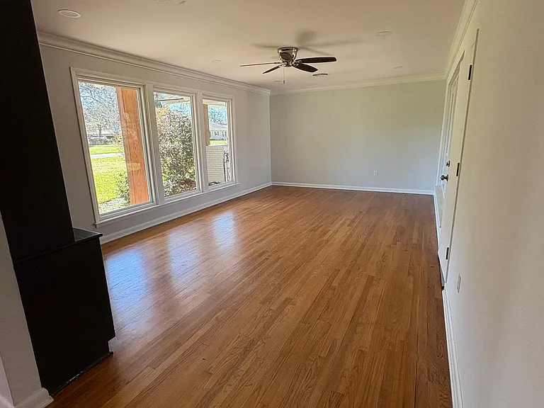9163 N Parkview Dr — Photo 4